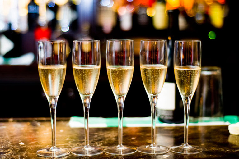 Event Inspiration - Champagne Toast